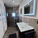 Moderne - Alpakahof Zum Himmelreich, Traumhafte Lage, Terrasse Mit Weitblick, Kostenfreier Parkplatz, Naehe Kurklinik, Optional Sauna Lägenhet *