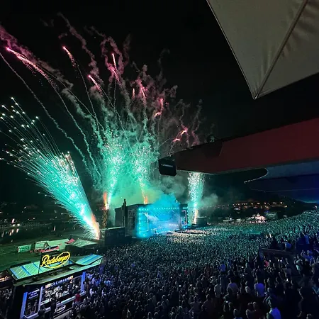 Appartamento Moderne - Alpakahof Zum Himmelreich, Traumhafte Lage, Terrasse Mit Weitblick, Kostenfreier Parkplatz, Naehe Kurklinik, Optional Sauna Bad Gottleuba