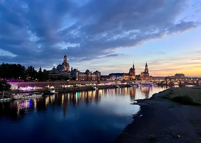 Moderne - Alpakahof Zum Himmelreich, Traumhafte Lage, Terrasse Mit Weitblick, Kostenfreier Parkplatz, Nähe Kurklinik, Optional Sauna Apartment