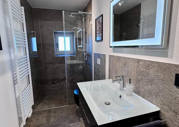 Moderne - Alpakahof Zum Himmelreich, Traumhafte Lage, Terrasse Mit Weitblick, Kostenfreier Parkplatz, Nähe Kurklinik, Optional Sauna Apartment *